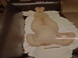 黄昏,新婚学生穿着蕾丝袜+吊带在车内被粉丝骑乘,汗水湿透内衣,丝袜诱惑记录于转椅,无码流出~完整版国语影视大全在线观看~一级毛片aaaaaa