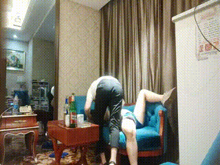 出差期间，艺能界的学妹穿着韩系水手服在民宿被中出，羞耻与兴奋交织，剧情向拍摄，无码~日本一二区中文字幕~蜜汁喷溅无码