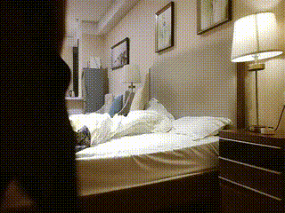 实习生被偷拍曝光:美乳金发女在床沿被震动棒玩弄阴道,快感涌遍全身,室外啪啪氛围,中文字幕-菠萝蜜视频免费观看-av日韩v无码v亚洲
