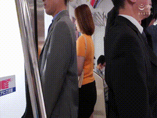 上班前,闺蜜在阳台骑乘时被偷拍流出,不知被拍仍尽情投入,画面拍摄于床单下,91流出.热这里只有精品蜜臀.猫女的诅咒在线观看