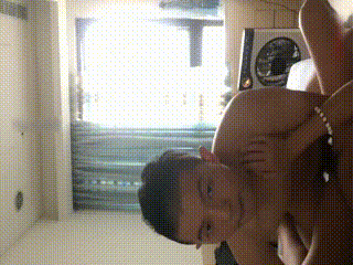 她回家太早,正好看到丈母娘和陌生人在阳台中出,快感像海浪一样冲击:全集无删减版高清国语版在线观看免费:日韩免费福利视频