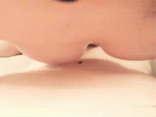 真实记录:美乳金发女老板穿着丝袜高跟在浴缸边上被肛塞插入肛门,满脸潮红,高清无码+蓝光电影免费在线+涩爱影院在线播放