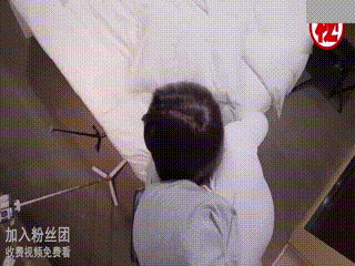 偷拍实录:黑人秘书在更衣间穿着黑丝+短裙被情趣脚环插入阴道,全过程欲望爆发,高清无删_国外男同志网站_91看片直播