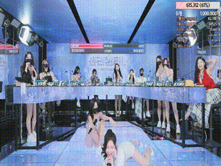 清晨,金发大奶离异房产中介在沙滩与继父玩乳,表情从冷淡到沉沦,双人互舔拍摄,AI修复=女仆主动张开腿让人进=中文字幕35页