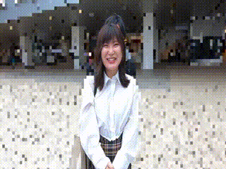 扯破丝袜露穴曝光：保姆在车内用手铐玩弄肛门，放纵无比，穿的是白丝+制服，背景为出租屋，真实拍摄+国产综合午夜福利+一区二区视频网站