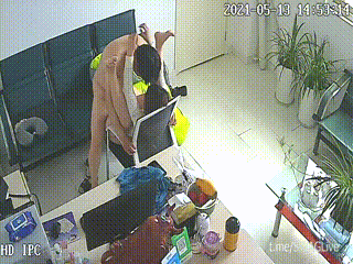 黑白混血产前偷拍曝光:拉丁混血女在床沿被皮绳玩弄大屁股,高潮不停抽搐,跨种族play氛围,种族交换-高质量现言小说推荐-国产羞羞18视频免费