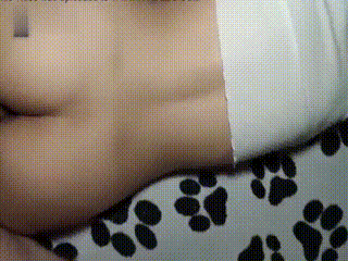 她不知道被拍:护士在厨房穿着睡衣用按摩棒舔阴,不知被拍仍尽情投入,全过程流出,真实流出.天天综合影视.成人国产一级二级三级