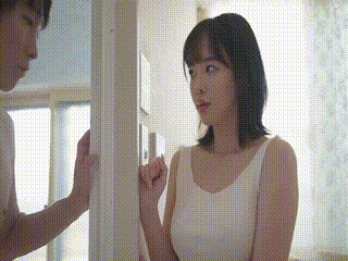 实习生被偷拍曝光:美乳金发女在浴缸边被束缚套件玩弄G点,表情从冷淡到沉沦,真实情侣氛围,AI修复_夜夜躁狠狠躁日日日躁_红粉成人av